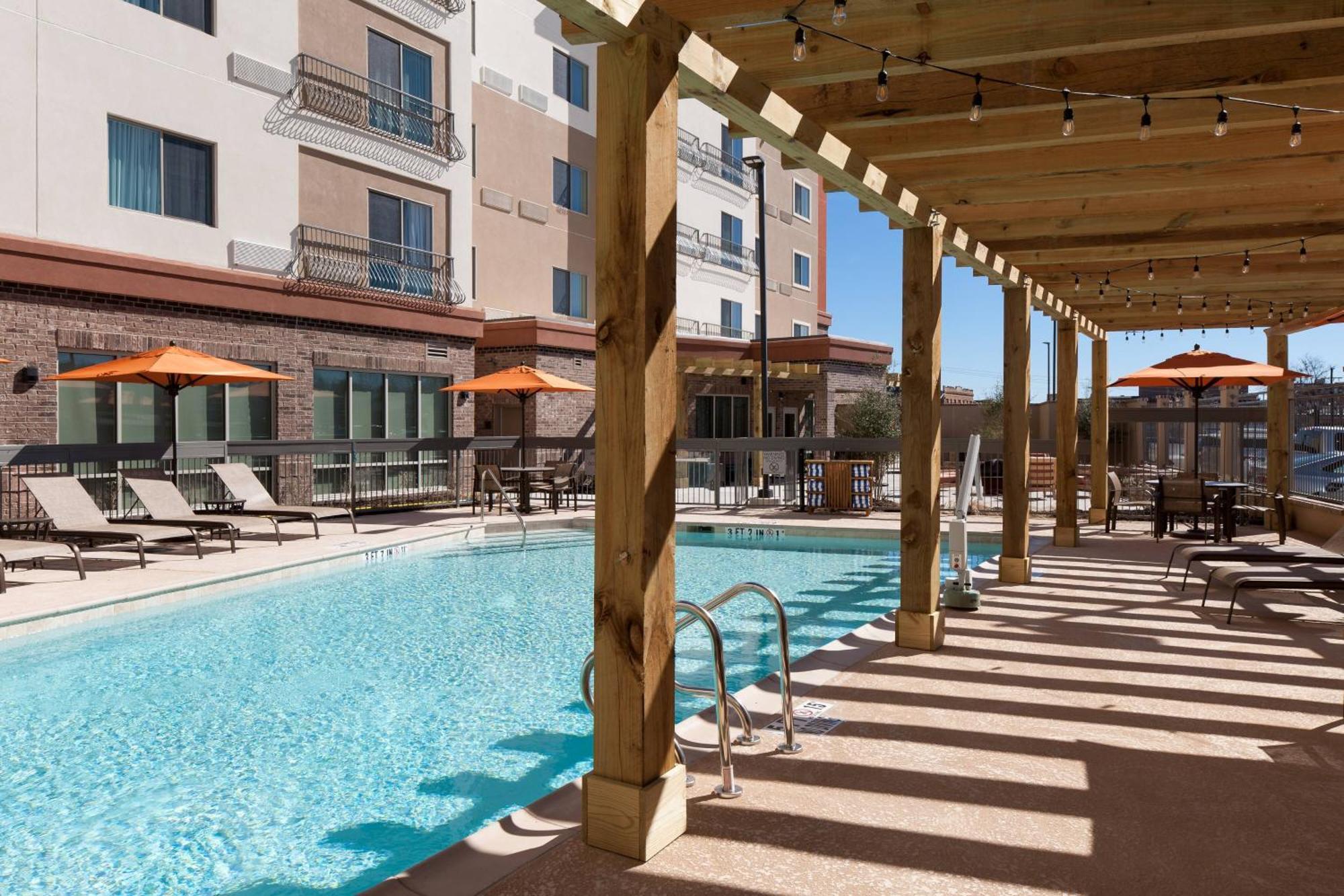 Courtyard By Marriott Fort Worth Historic Stockyards Hotel 3*