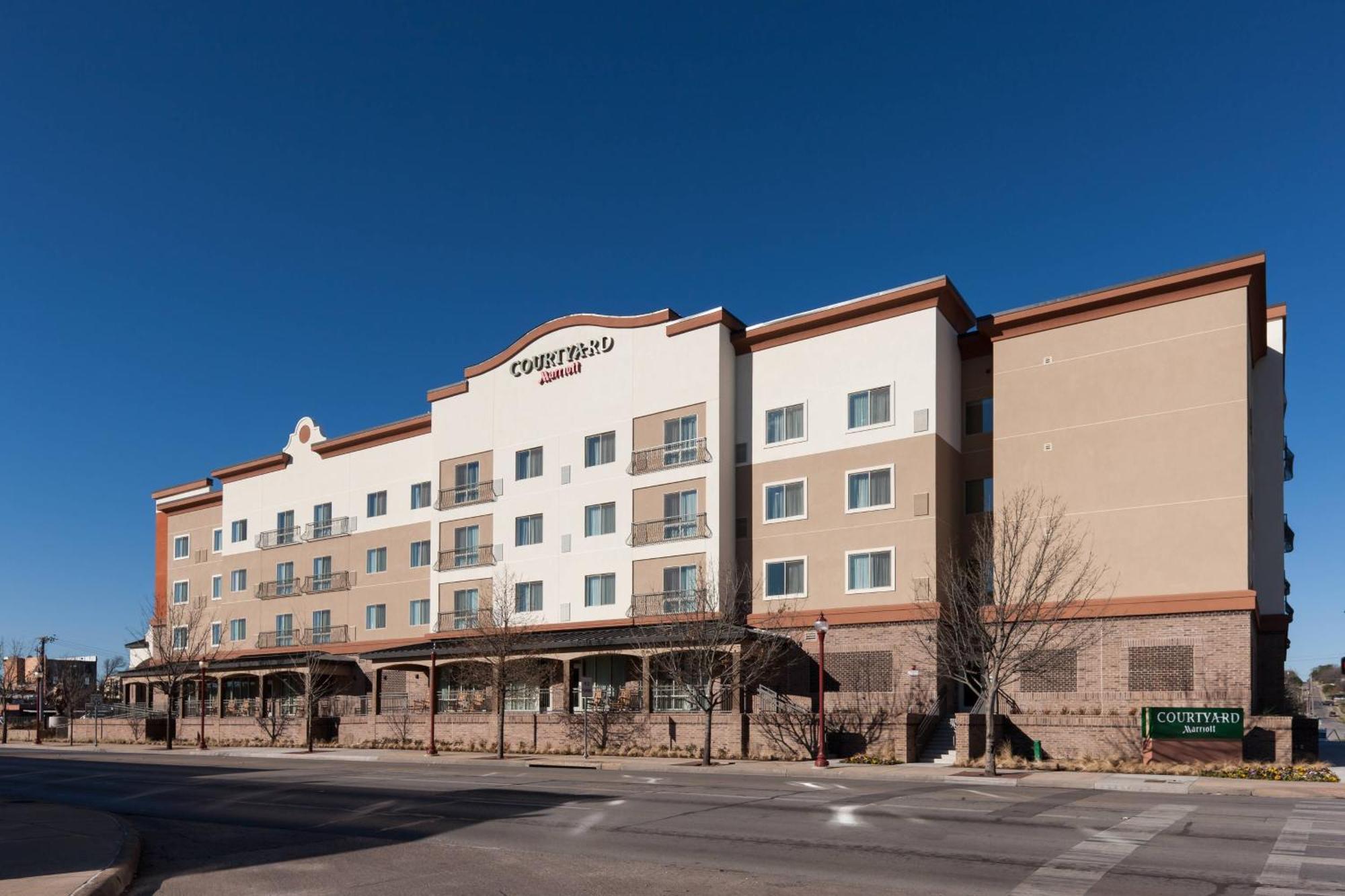 Courtyard By Marriott Fort Worth Historic Stockyards Hotel 3*