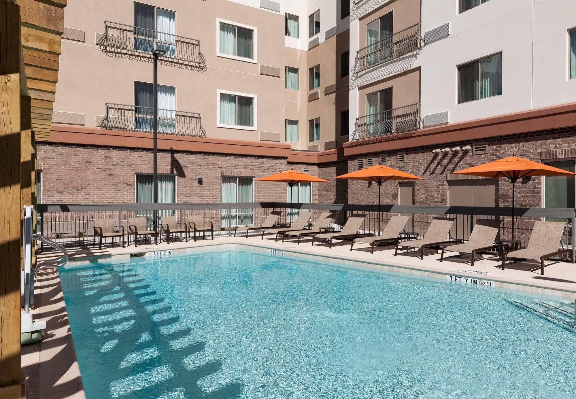 Courtyard By Marriott Fort Worth Historic Stockyards Hotel